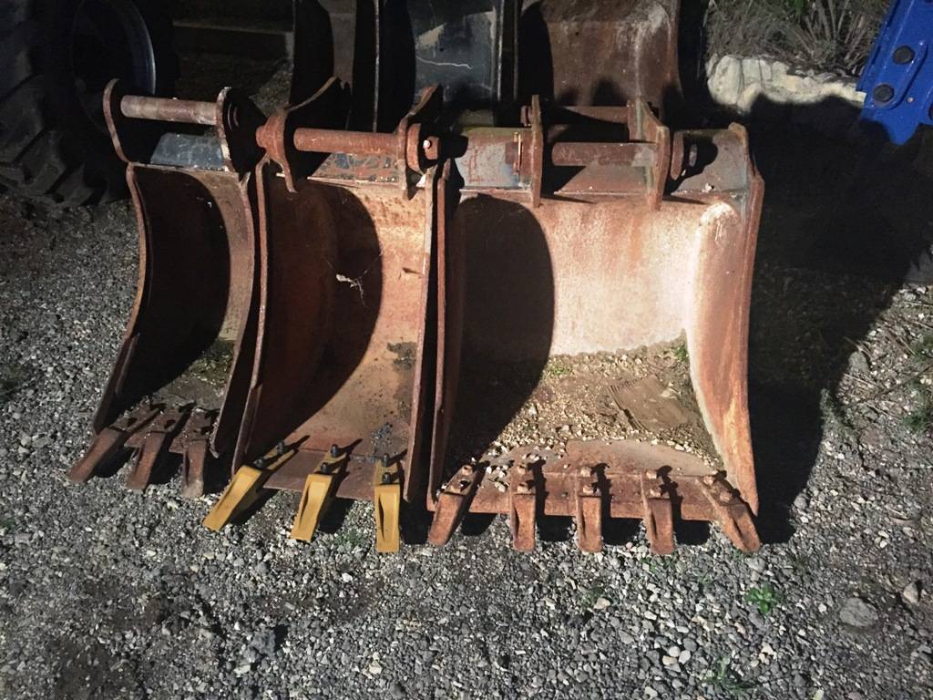 Godet occasion CAT tracto pelle 13 Marseille