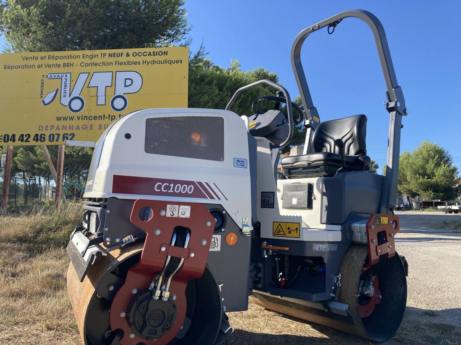 Compacteur DYNAPAC neuf Rouleau double bille VTP 13340 Rognac