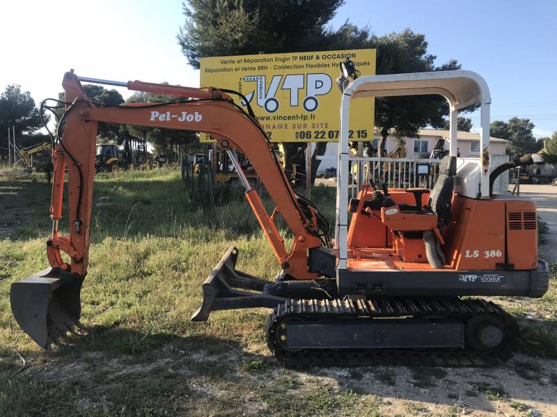 mini pelle occasion petit prix 13340 ROGNAC