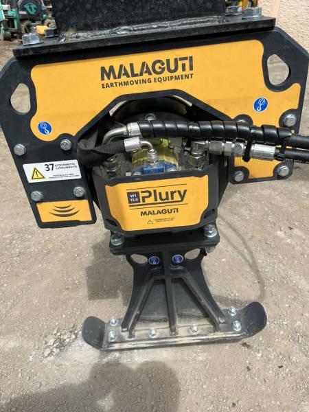 Vibreur Malaguti Plury pour mini pelle 1,5 à 4 tonnes