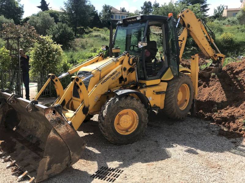 TRACTO PELLE HIDROMEK 102B