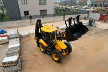 Tracto pelle NEUF MST M644 S