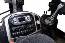 Tracto pelle NEUF MST M644 S