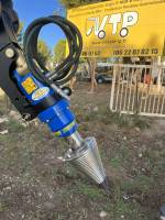 Fendeuse à bois sur moteur tarière