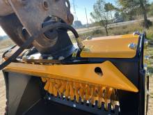 Cribleur broyeur mini pelle neuf 83 VAR