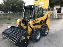 Mini chargeur GEHL R165