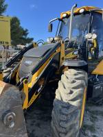 Tractopelle MST M644