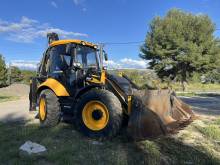 Tractopelle MST M644