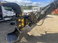 Pince de tri MB G900 pour pelle 13 à 18 Tonnes