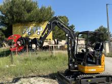 Utilisation professionnelle du croc béton PROMOVE CP210 sur site industriel à Avignon 84000