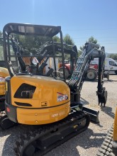 Gamme mini pelles neuves Kato en stock